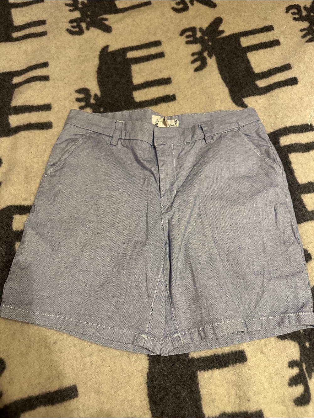L.O.G.G. Women’s Flat Front Shorts in blue US 38 Like New